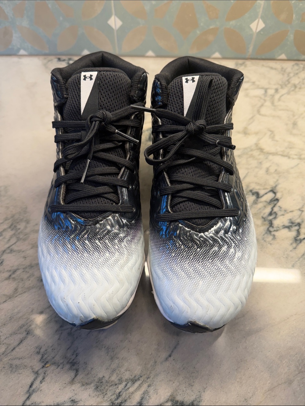 Under Armour Boys' Spotlight Hammer Rm Jr Football Shoes